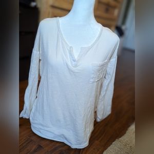 Express- white 3/4 length lightweight top size small